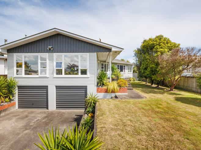 15 Fairview Avenue, Feilding