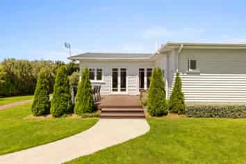 371 Hawkins Road, HORORATA