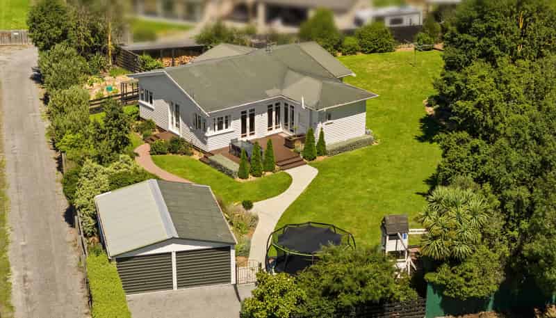 371 Hawkins Road, HORORATA