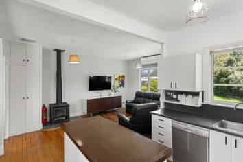 371 Hawkins Road, HORORATA