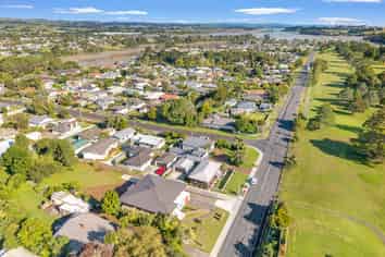 12A Racecourse Road, Waiuku