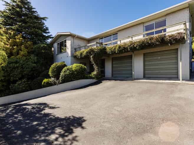 8 Leary Street, Kenmure