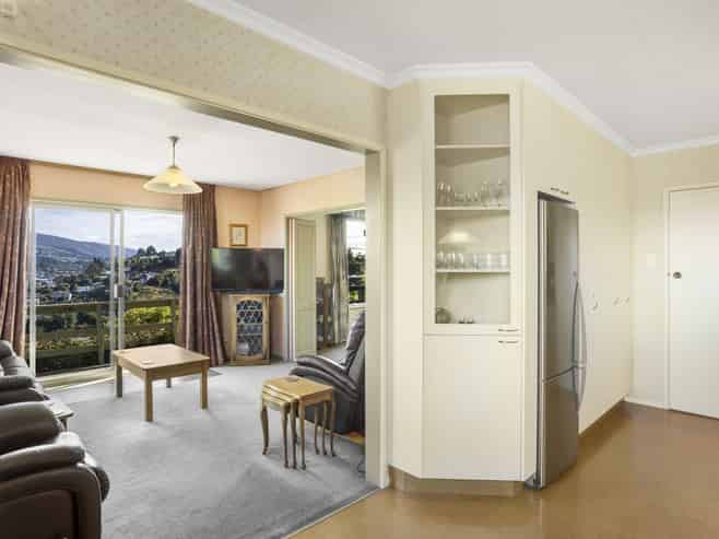 8 Leary Street, Kenmure