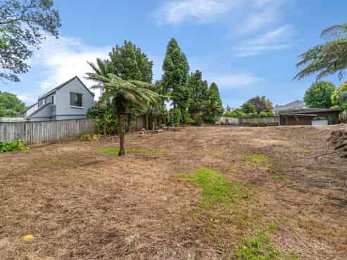 15A Gardner Road, Epsom