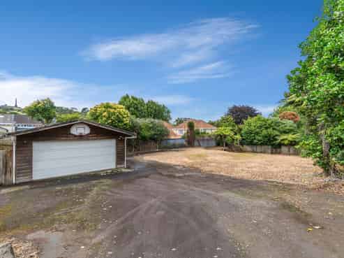 15A Gardner Road, Epsom
