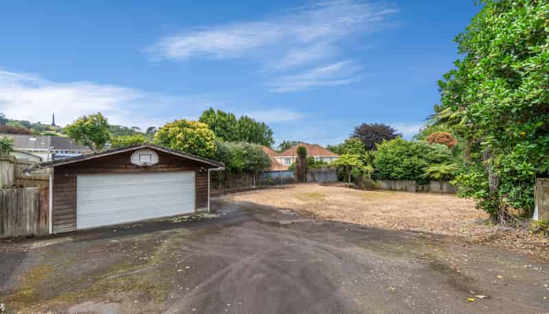 15A Gardner Road, Epsom