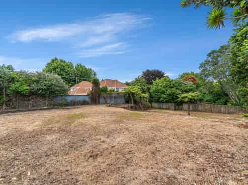 15A Gardner Road, Epsom