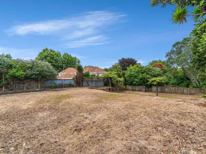 15A Gardner Road, Epsom