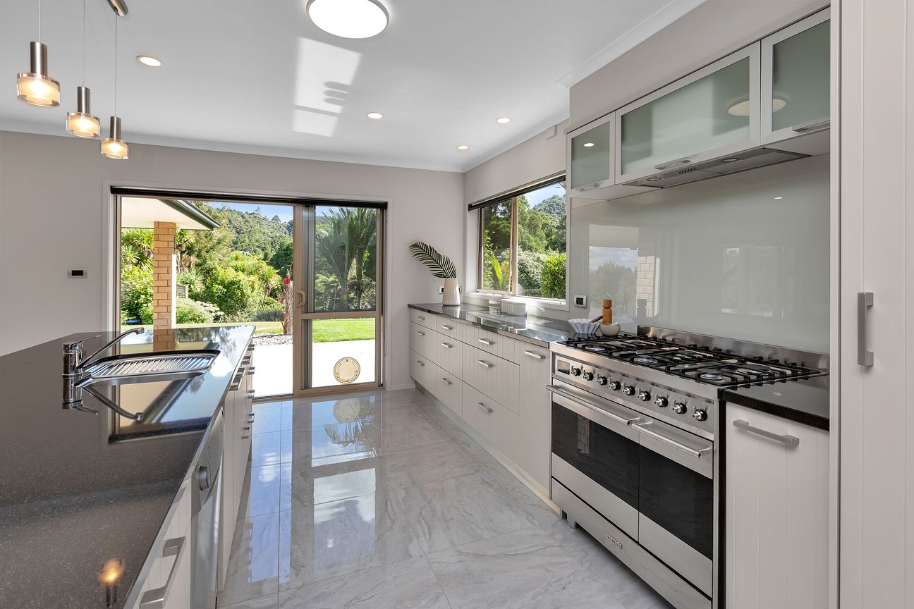 Spacious Modern Country Living - Mehr