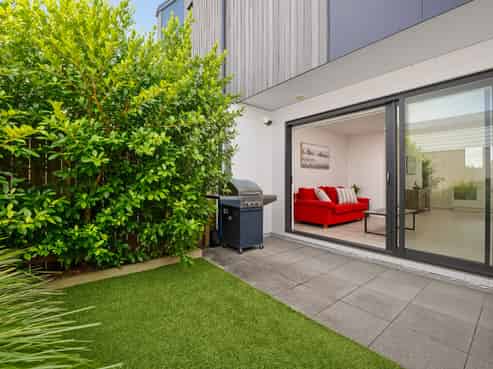 10/12 Tawa Road, Te Atatu Peninsula