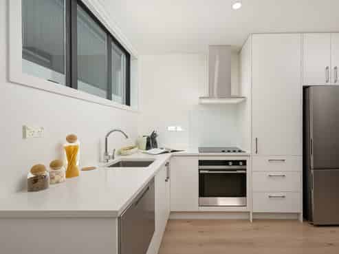 10/12 Tawa Road, Te Atatu Peninsula