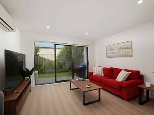 10/12 Tawa Road, Te Atatu Peninsula