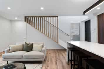 49b Browns Road, Saint Albans