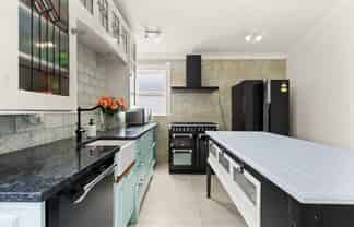 1200 Caroline Road, Mayfair