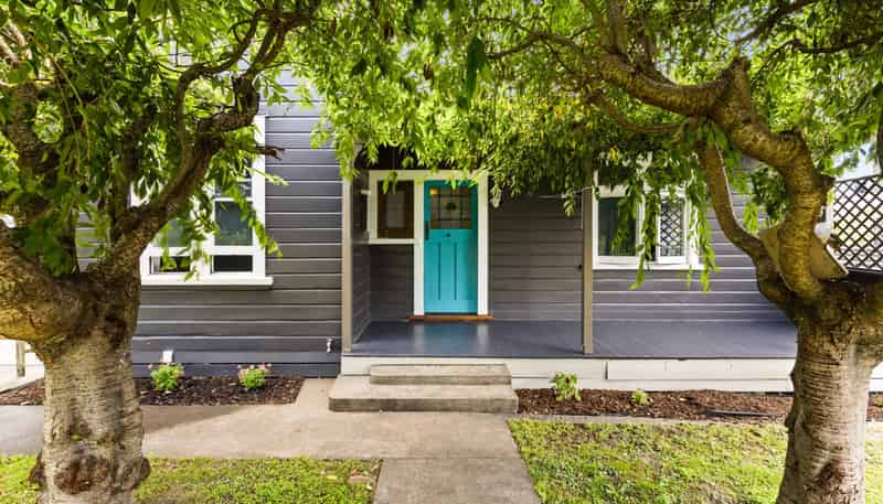 1200 Caroline Road, Mayfair