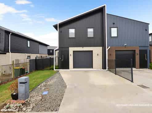 2/64 Cabourne Drive, Glenview