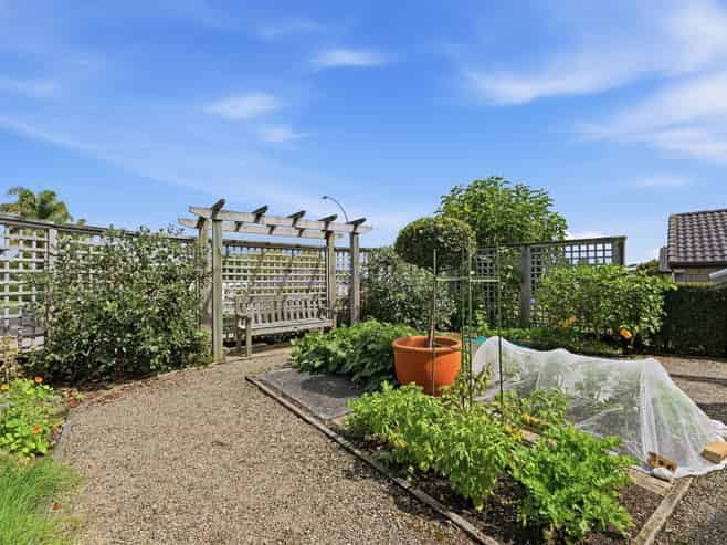 106 Castlewold Drive, Bethlehem