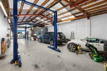 Tidy Entry Level Unit- Own & Occupy or Invest 