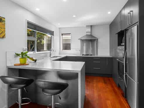 55 Springfield Road, Saint Albans