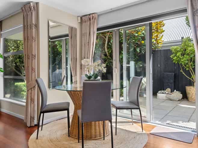 55 Springfield Road, Saint Albans