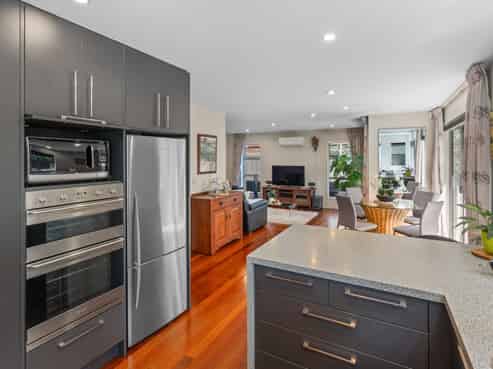 55 Springfield Road, Saint Albans
