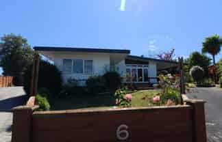 6 Green Place, Richmond Heights