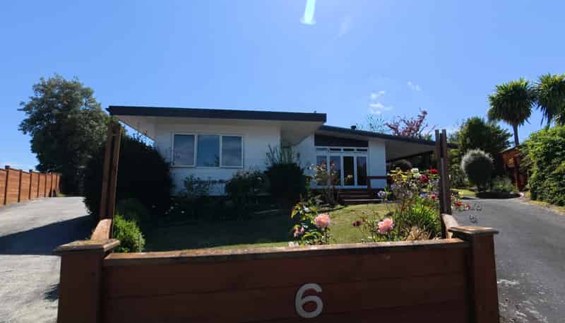 6 Green Place, Richmond Heights