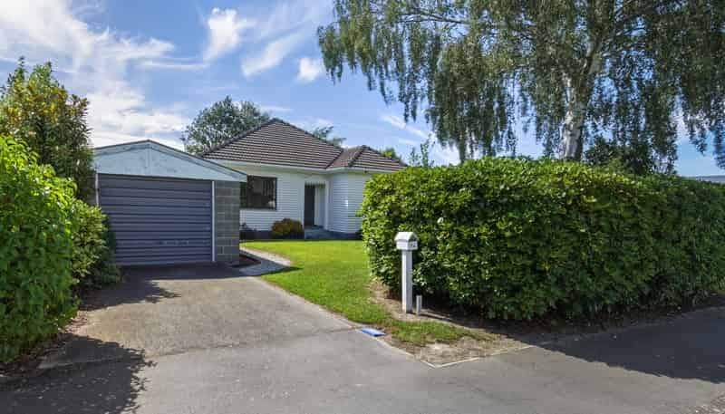 11 West Belt, Lincoln