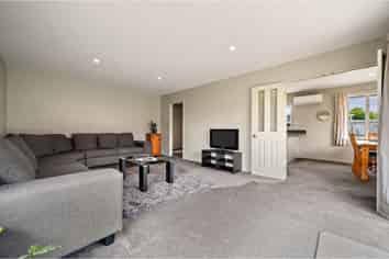 402a Yaldhurst Road, Russley