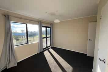 13 Arataki Grove, Waitarere Beach