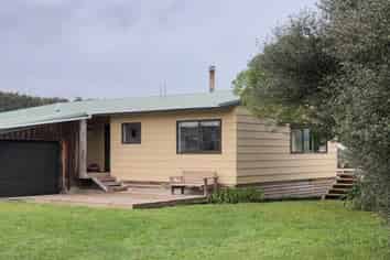 13 Arataki Grove, Waitarere Beach