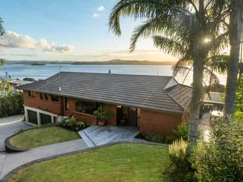 57 Weir Crescent, Onerahi