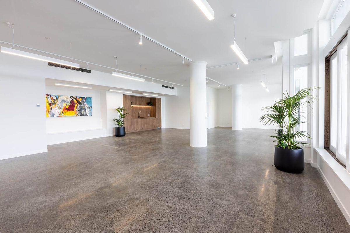WATERFRONT CHARACTER WITH MODERN POTENTIAL