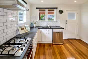 36 Chapman Crescent, Naenae