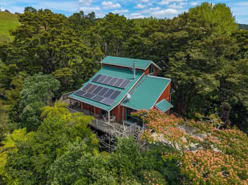 1989 State Highway 14, Wheki Valley