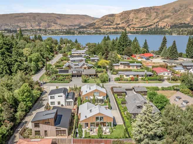 61B Eely Point Road, Wanaka
