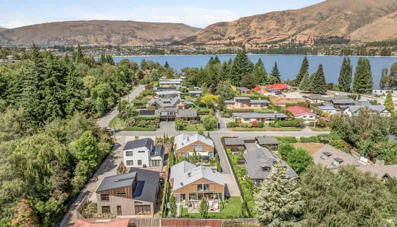 61B Eely Point Road, Wanaka