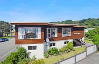 12 Monro Street, Seatoun