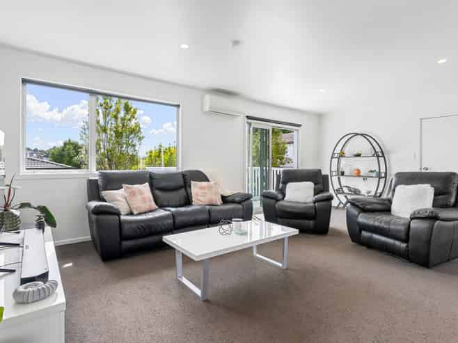 46B Captain Scott Road, Glen Eden
