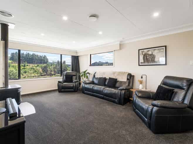 90 Main South Road, Green Island