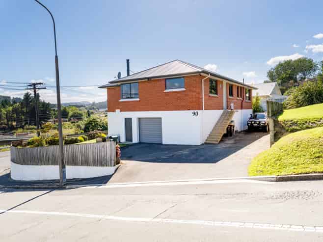 90 Main South Road, Green Island