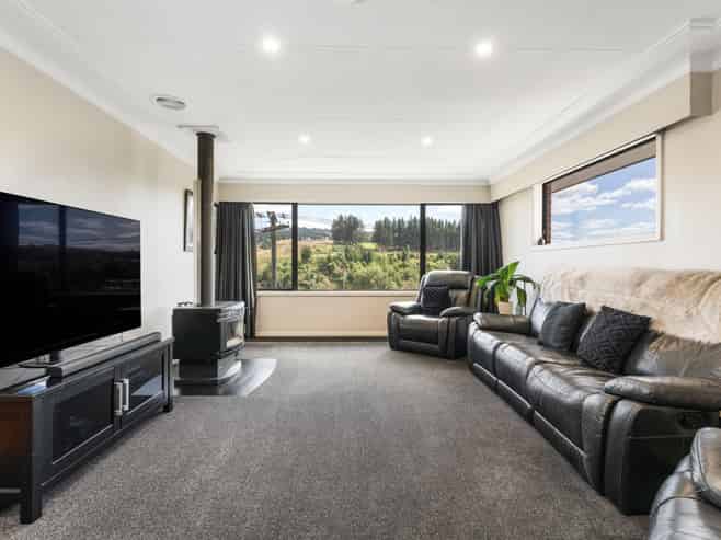 90 Main South Road, Green Island