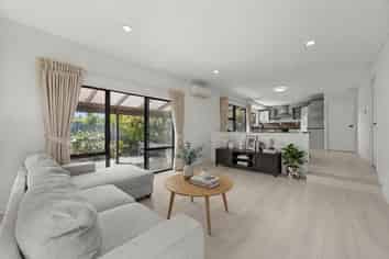 49 Gosford Drive, Botany Downs