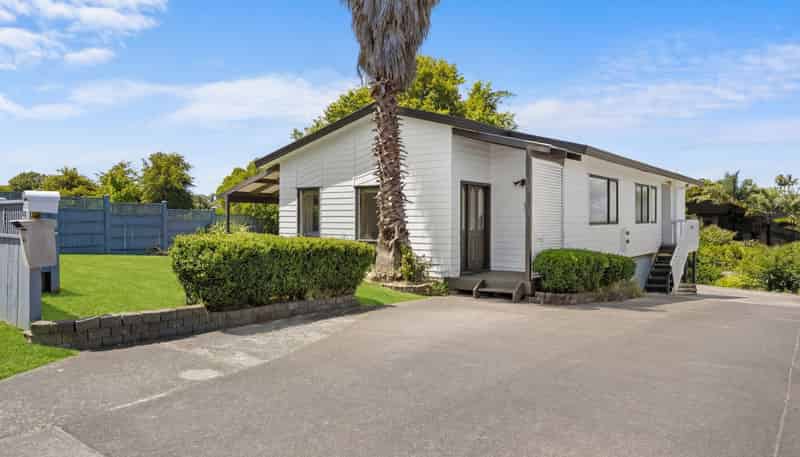 49 Gosford Drive, Botany Downs