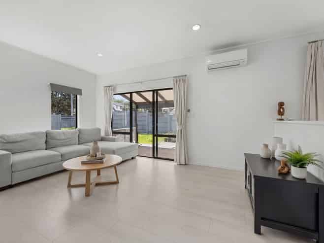 49 Gosford Drive, Botany Downs