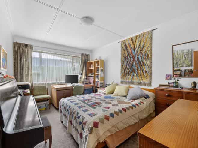 1/108 Grove Street, The Wood