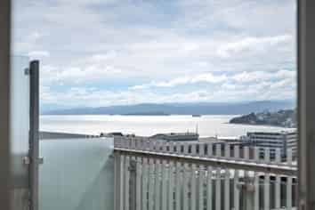 15B/30 Taranaki Street, Te Aro