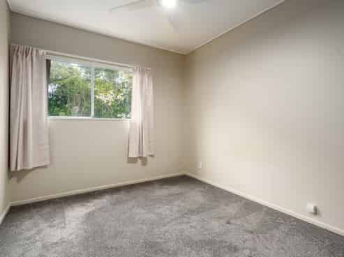 A (One Bed/32 Thurleigh Grove, Karori