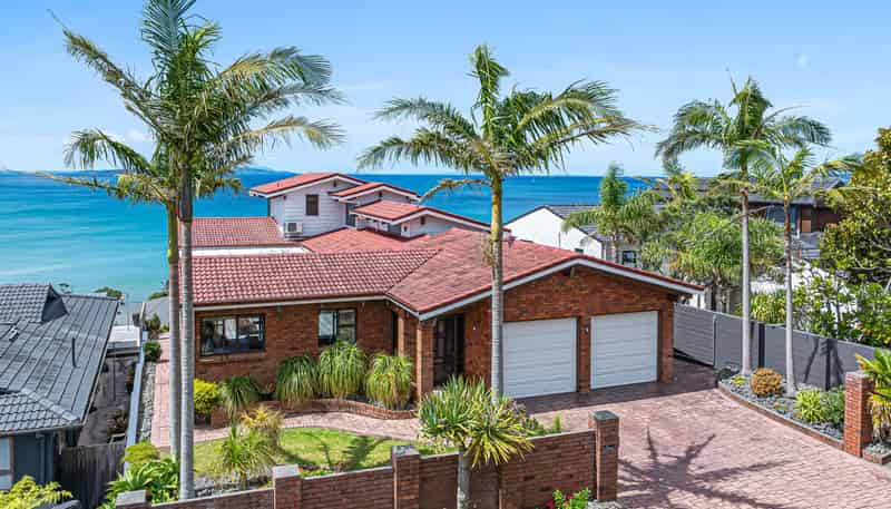 8 Durness Place, Red Beach
