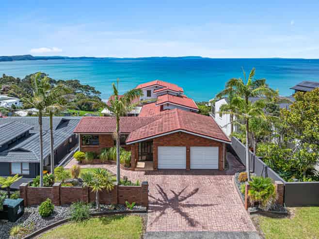 8 Durness Place, Red Beach